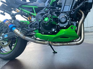 Accesorios de modificación de tubo de escape de cuatro garras de acero inoxidable medio azul para Kawasaki Z900 - Product Image 4