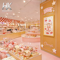 Étagères d'exposition incurvées à niveaux en acrylique durable, personnalisables, éclairées par LED, écologiques, pour l'agencement en îlot de jouets et objets de collection en magasin de détail
