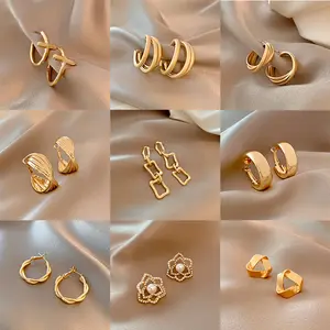 Fashion Mix items Boucles d'oreilles coréennes bijoux en or 14 carats Vente en gros N23050171