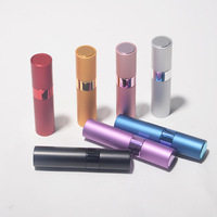 Atomiseur de parfum à fine brume 10 ml, flacon de voyage rechargeable rotatif, buse de pulvérisation rétractable, conteneur portable pour échantillons cosmétiques