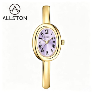 Montre pour femme élégante et tendance, étanche, avec cadran ovale de petite taille, chiffres romains, boîtier en alliage doré, faible MOQ - Product Image 3