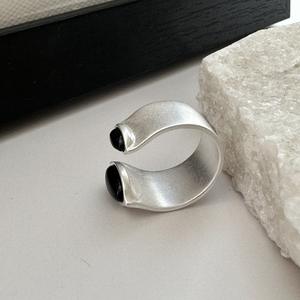 Bague en agate noire rétro en argent sterling S925 Version coréenne Conception de niche avec finition mate Style décontracté Bague simple - Product Image 5