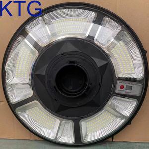 Luces solares UFO redondas Luz de calle impermeable para exteriores 2000W 3000W Luz de jardín solar para poste de estacionamiento - Product Image 3