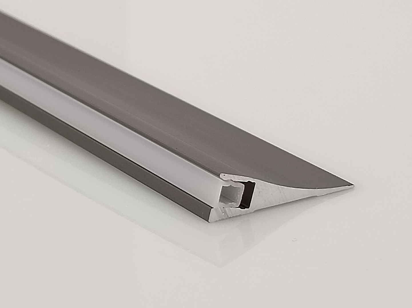 magnetic profile led strip