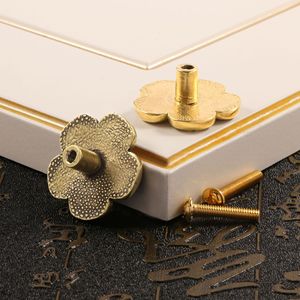 Kenop Pintu Kuningan Motif Bunga Klasik, Gagang Kabinet Bunga Kecil Segar, dan Pengait Dinding - Product Image 4