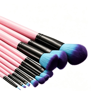 YRX Juego de 10 Brochas de Maquillaje Rosas con Cerdas Degradadas de Pelo Sintético, Marca Privada, Brochas de Maquillaje Profesionales con Caja de Papel - Product Image 3