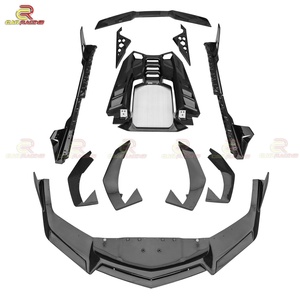 ชุดแต่งคาร์บอนไฟเบอร์แห้งสไตล์ดุ๊ก สำหรับแลมโบ เรวูเอลโต ประกอบด้วยฝาครอบเครื่องยนต์ กันชน ดิฟฟิวเซอร์ สปอยเลอร์ และสเกิร์ตข้าง - Product Image 1