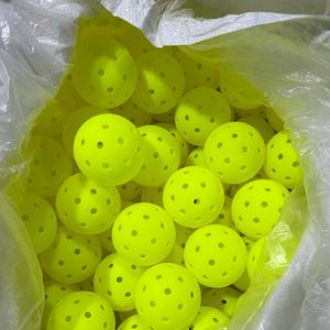 Ensemble de balles de pickleball d'extérieur approuvées par l'USAPA de qualité supérieure prix d'usine 3pc & 4pc équipements de pickleball - Product Image 3