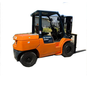 Chariot élévateur d'occasion Toyota 7FD, 5 tonnes, 2 étages, 3 mètres de haut, moteur diesel, faible durée, bien entretenu, prêt à fonctionner - Product Image 1