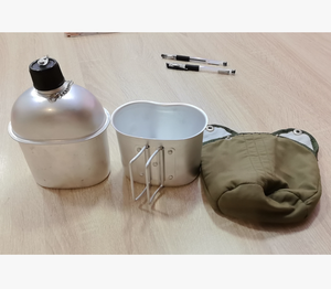 DFM1102 Gourde en aluminium métallique portable de 0,86 L pour le camping et le travail en extérieur, personnalisée, avec tasses et sacs de protection en tissu - Product Image 2