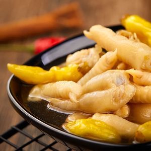 Pieds de poulet marinés au poivre Youyou, saveur mixte de poivre du Sichuan, un vrai snack prêt à consommer - Product Image 2