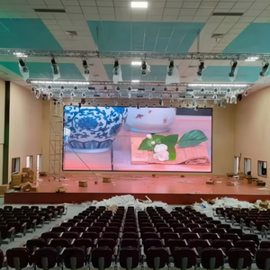 Module LED d'intérieur couleur P4 Écran d'affichage Installation fixe Mur vidéo LED publicitaire d'intérieur - Product Image 1