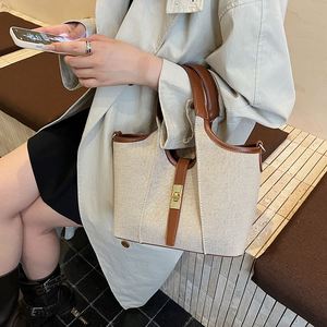 Sacs fourre-tout en PU Oxford de haute qualité avec fermeture éclair, grande capacité, pour femmes, pour le printemps, les voyages en plein air et le travail - Product Image 1