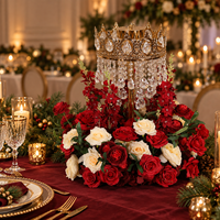Centre de table de mariage moderne de luxe en soie artificielle de haute qualité, porte-bougie à 8 bras, arrangement floral pour la décoration d'événements