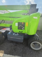 Nacelle articulée tout-terrain robuste à moteur diesel 4x4 homologuée CE 14m 16m 18m