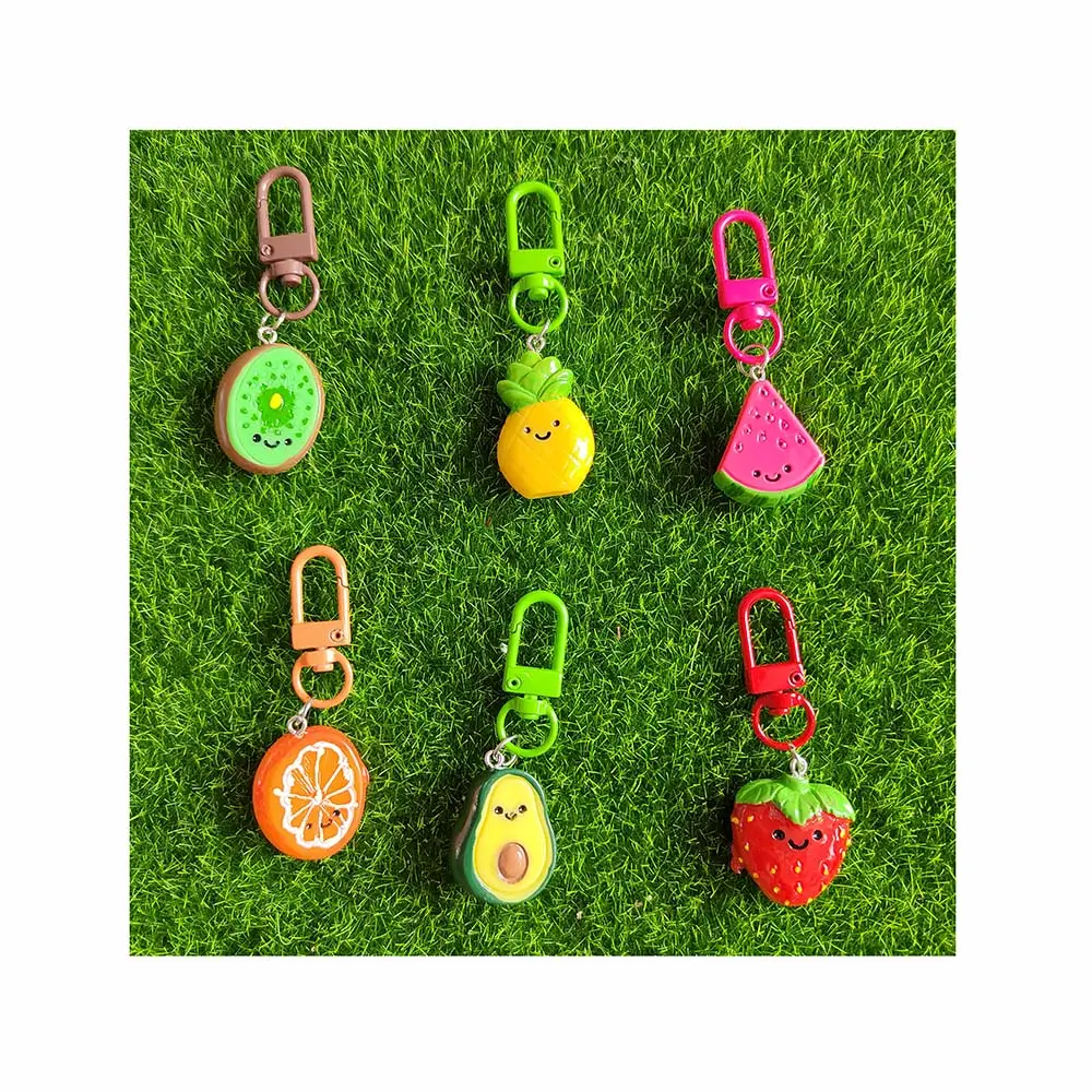 น่ารักเรซิ่นผลไม้พวงกุญแจเรซิ่นสตรอเบอร์รี่ Charms พวงกุญแจสําหรับผู้หญิงผู้ชายรถกุญแจกระเป๋าถือจี้พวงกุญแจ