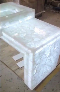 طاولة طعام فاخرة طويلة من الرخام الكريستالي الأبيض / أثاث ملكي - Product Image 5