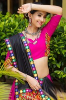 Chaniya Choli entièrement cousu pour les femmes Navratri Lehenga Choli au prix de gros de l'Inde