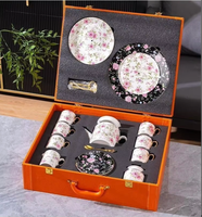 Service à café et thé élégant en porcelaine fine à motif floral, avec bordure or rose, théière, tasses, soucoupes, sucrier, crémier, support à gâteau, coffret cadeau, personnalisable OEM