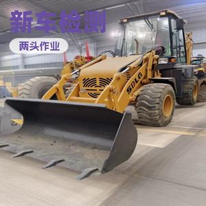 Chargeuse-pelleteuse tout-terrain à double usage à quatre roues motrices, temporaire, 34000.00G-Head Busy - Product Image 3