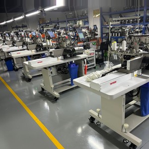 Machine à ourler informatisée TS-800 à point de surjet automatique pour usine de vêtements tricotés, t-shirts et sous-vêtements - Product Image 4