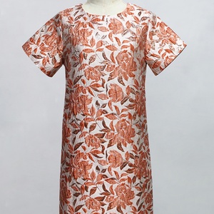 Vestidos de Mujer al por Mayor, Personalizados, OEM, ODM, de Alta Calidad, con Flores en Relieve Doradas, Elegantes, Cuello Redondo, Manga Corta, Jacquard - Product Image 4