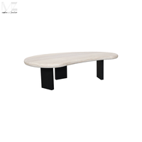 Table basse en travertin de style Japandi, table centrale courbée Wabi-sabi, base en bois noir, table d'appoint pour hôtel boutique