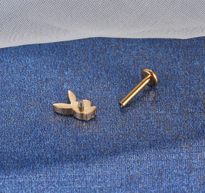 F136 टाइटेनियम मिश्र धातु खरगोश इनफर्ल्ड जिरकॉन शरीर के गहने छोटे कान की हड्डी के नीचे एलर्जी वाली ट्रेगस उपास्थि पशु पैटर्न कान - Product Image 3