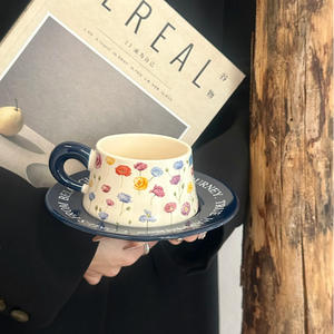 Lelyi Tasses et soucoupes en porcelaine de <span class=keywords><strong>coquelicot</strong></span> de haute qualité Vintage français Petite <span class=keywords><strong>tasse</strong></span> à café fraîche de luxe légère et créative de grande valeur - Product Image 3