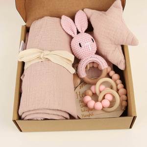 Set de Regalo para Recién Nacidos con Cadena para Chupón y Sonajeros de Animales Relajantes, Juguete Masticable para Bebés en una Elegante Caja de Regalo - Product Image 1