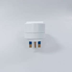 Stabilisateur numérique à double affichage 220V pour l'Afrique, protection contre les surtensions à réinitialisation automatique - Product Image 1