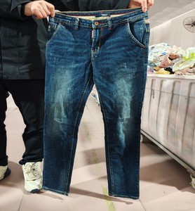 Jeans Usati di Alta Qualità per Uomo, Ideali per Distribuzione all'Ingrosso ed Esportazione nel Mercato Internazionale, 38kg - Product Image 5