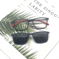 Lunettes de soleil rectangulaires modernes pour femmes avec monture en Ultem, verres en PC durables, idéales pour un usage quotidien et les activités de plein air
