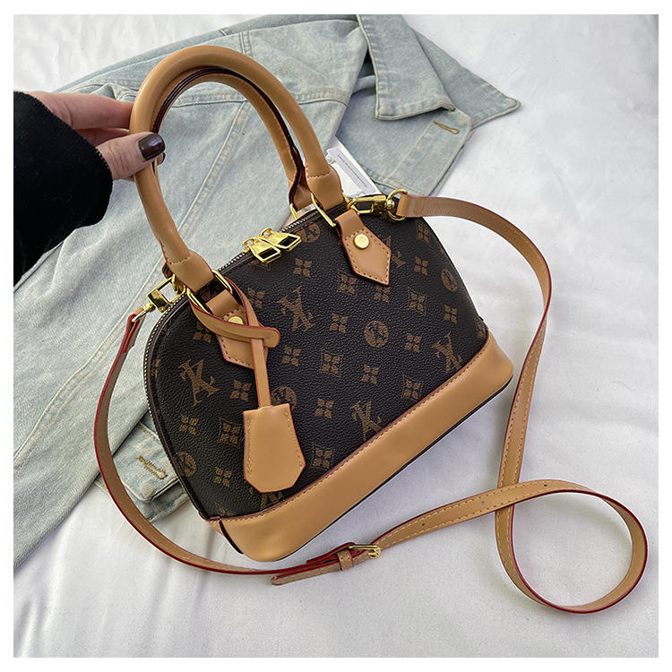 สไตล์ใหญ่สีกากี