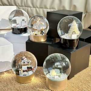 Ensemble <span class=keywords><strong>de</strong></span> cadeaux globe à <span class=keywords><strong>neige</strong></span> <span class=keywords><strong>de</strong></span> style marque, décoration <span class=keywords><strong>de</strong></span> fêtes, cadeau <span class=keywords><strong>de</strong></span> mariage, globe à <span class=keywords><strong>neige</strong></span> <span class=keywords><strong>en</strong></span> <span class=keywords><strong>verre</strong></span> haut <span class=keywords><strong>de</strong></span> gamme, <span class=keywords><strong>boule</strong></span> <span class=keywords><strong>de</strong></span> <span class=keywords><strong>neige</strong></span> pour cadeau <span class=keywords><strong>de</strong></span> Noël - Product Image 4