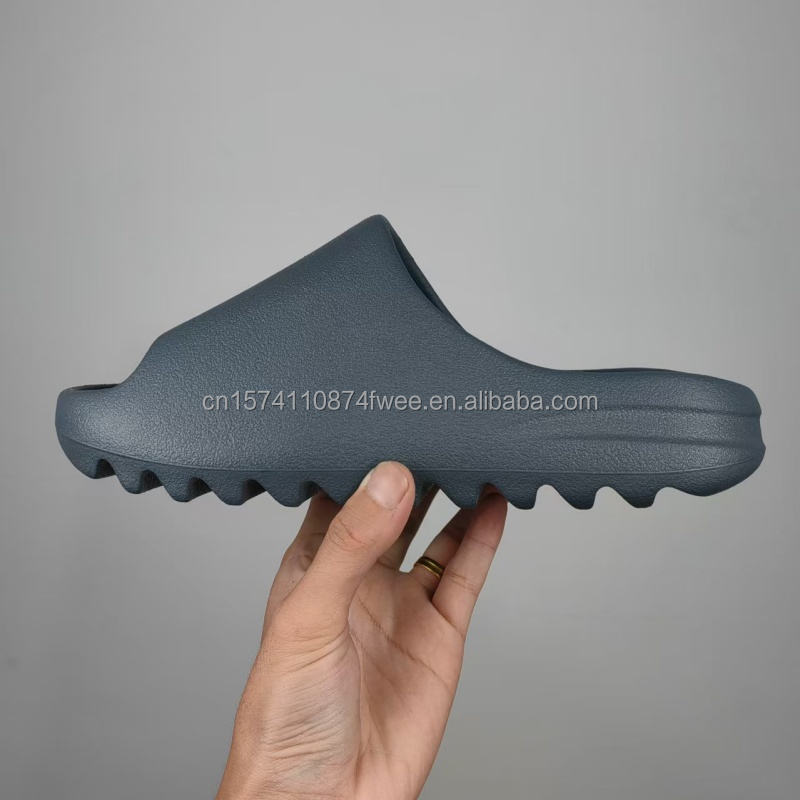 Vert gris foncé (surface brumeuse)