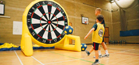 Jeu de fléchettes de football gonflable pour aire de jeux intérieure, événements sportifs et locations pour fêtes