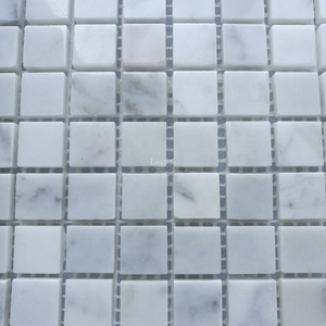 Mosaïque de carreaux de Carrare <span class=keywords><strong>italienne</strong></span> blanche petit <span class=keywords><strong>sol</strong></span> en marbre carré salle de <span class=keywords><strong>douche</strong></span> d'hôtel carreaux marbres - Product Image 2