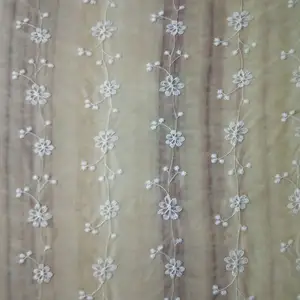 Молочный шелк полиэстер Сетка кружевная ткань вышитая Детская Женская одежда неэластичная парчовая сетчатая ткань симметричный волнистый цветок
