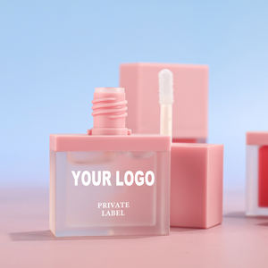 OEM Glitterลิปกลอสขายส่งจํานวนมากกันน้ํามังสวิรัติออร์แกนิกรสหอมมอยซ์เจอไรเซอร์ลิปกลอสที่ดีที่สุดลิปสติกเหลวเคลือบด้าน - Product Image 1