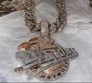 Pendentif personnalisable en argent sterling 925, style hip-hop, lettre de dessin animé, serti de moissanite VVS, or blanc, style rappeur - Product Image 2