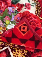 Couverture polaire Raschel 100 % polyester Kantha teinte indigo rouge clair, motif floral, pour l'hiver