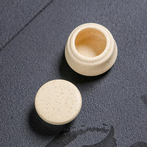 Pot en céramique miniature en porcelaine blanche, scellé, pour rouge à lèvres, poudre parfumée, pilules, en forme de rose, avec finition nacrée - Product Image 4