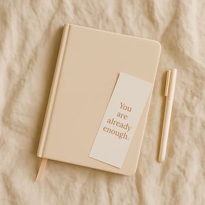 Diario A5 con Copertina Rigida in Ecopelle 'Be Kind to Yourself' per Cura Personale, Riflessione Quotidiana e Gratitudine, Regalo per la Salute Mentale - Product Image 4