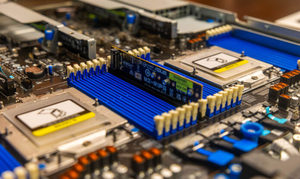 Servidor 1U RS700A-E13-RS12U AMD 9005 de Doble Procesador, 24 DIMM, 12SFF NVMe/SATA/SAS - Product Image 5
