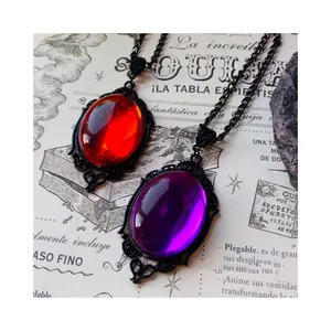 Collana Vintage in acrilico gotico cammeo ciondolo in cristallo satana diavolo gioielli magici di Halloween - Product Image 1