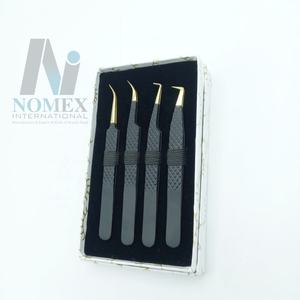 แหนบต่อขนตาคุณภาพสูง สแตนเลสสตีล ปลายเคลือบทอง จับถนัดมือ ดีไซน์เพชร สำหรับดูแลขนตาแบบวอลลุ่ม - Product Image 3