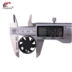 Mini 5V/12V DC bürstenloser Axialstrom-Lüfter 30mm runder Lüfter mit Kunststoff blättern für das Heim restaurant Verwenden Sie OEM unterstützt - Product Image 1