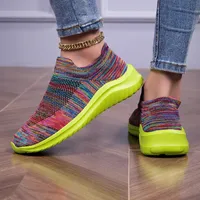 Chaussures de course printemps-automne 2026 pour femmes, légères, respirantes, en maille, avec semelle extérieure en EVA, à enfiler, basses, pour la marche