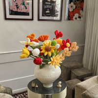 Bouquet de fleurs artificielles en peluche douce en polyester fait main, tournesol et tulipe, pour la décoration de la maison, de mariage et de remise de diplôme